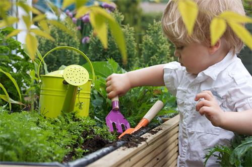 6 razones para practicar jardinería con los niños