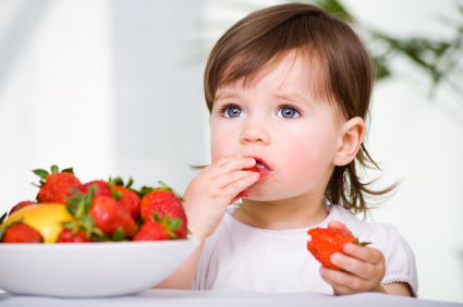 Los niños comen más frutas y verduras si saben para que sirven